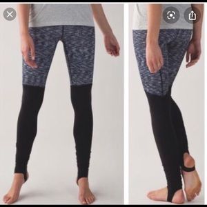 Lululemon size 4 Grey and black stirrup leggings❤️
